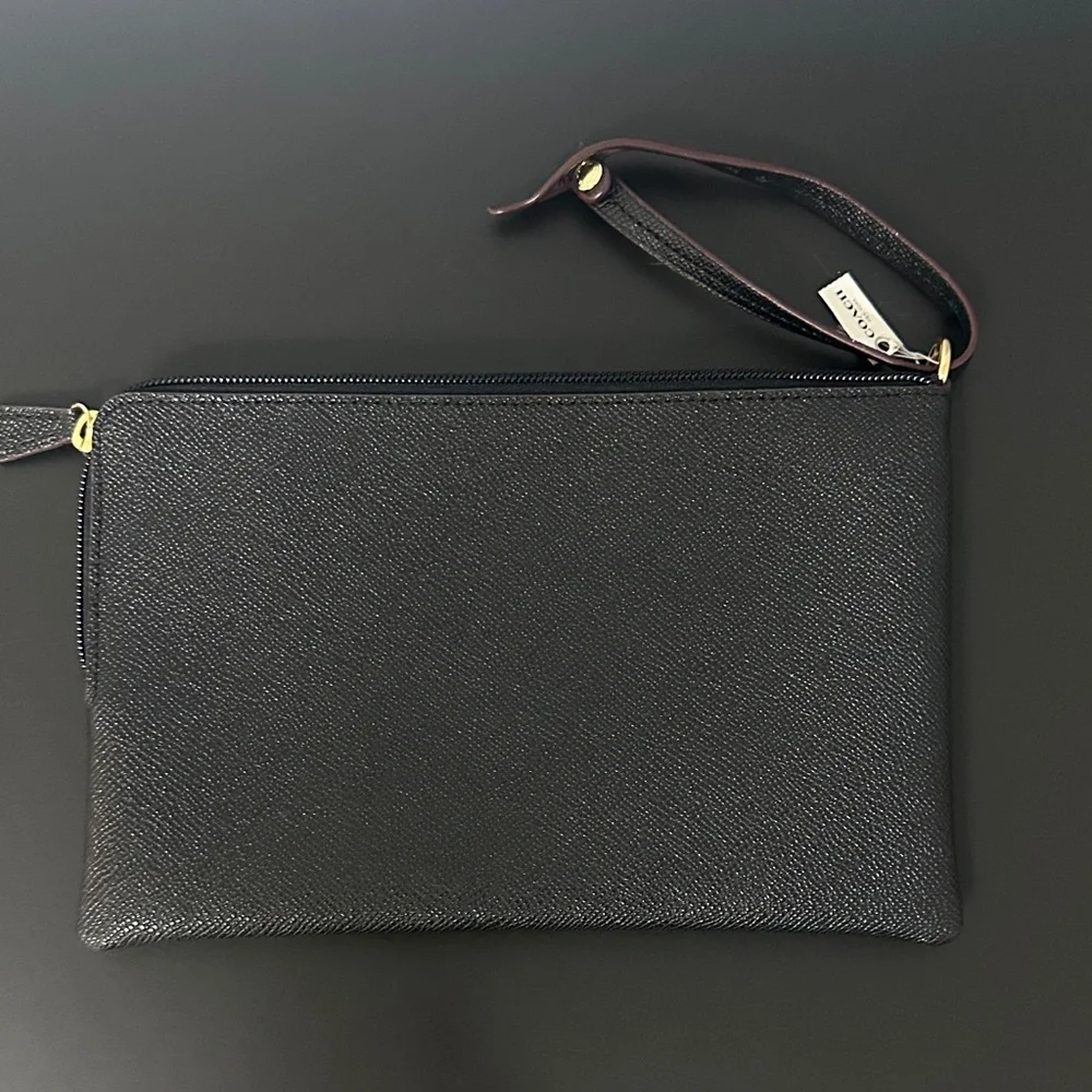 Coach NWT Black Textured Large Wristlet. Black w Maroon Tubing & Gold Hardware. - Picture 6 of 9